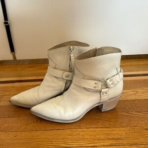 Sam Edelman white cowboy-esque booties. Size 9.